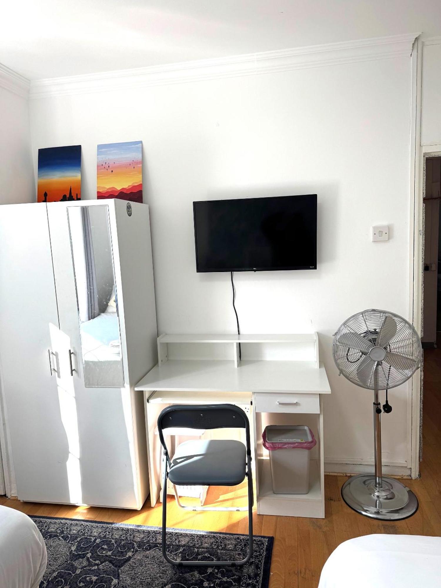 Budget Grey House Λονδίνο Εξωτερικό φωτογραφία
