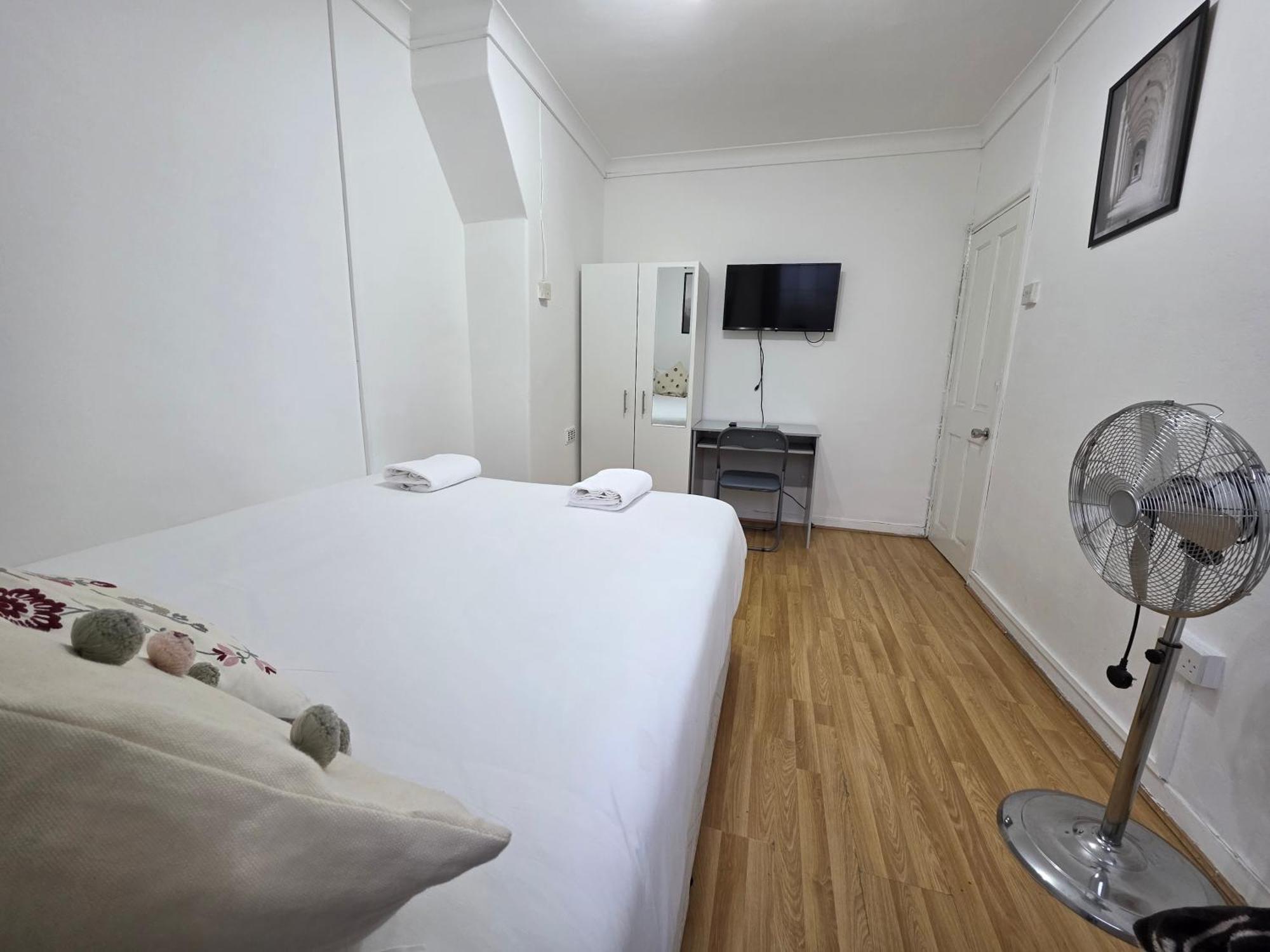 Budget Grey House Λονδίνο Εξωτερικό φωτογραφία